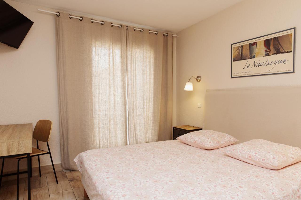 Coq Hotel Коголен Екстериор снимка