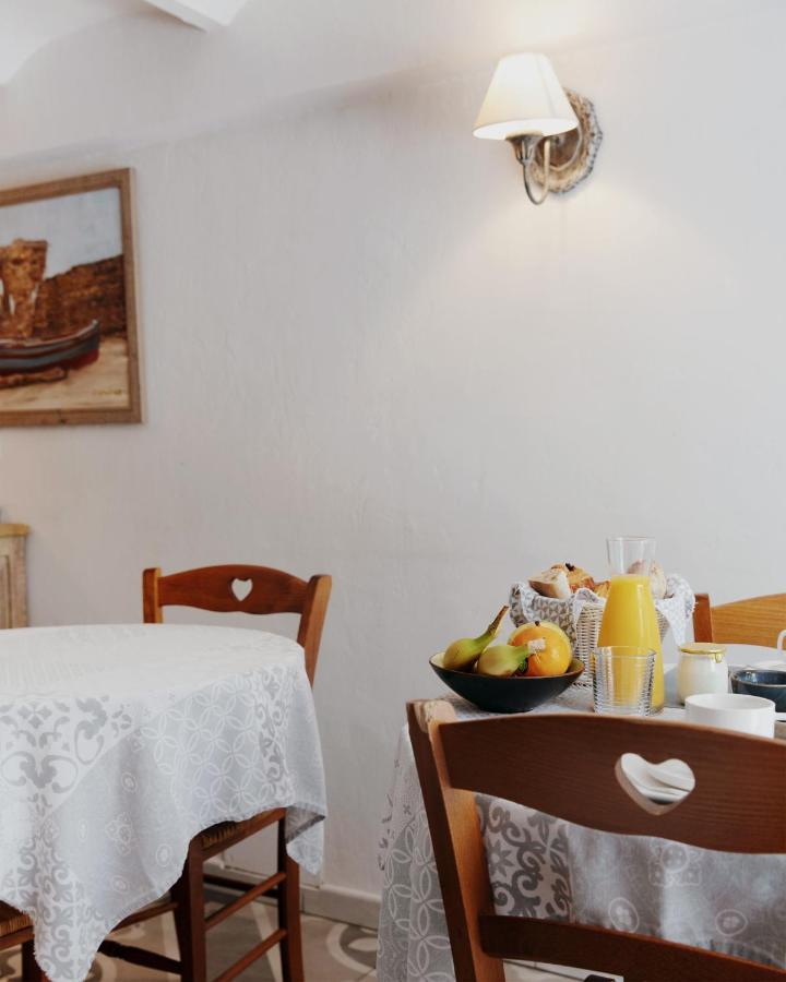 Coq Hotel Коголен Екстериор снимка