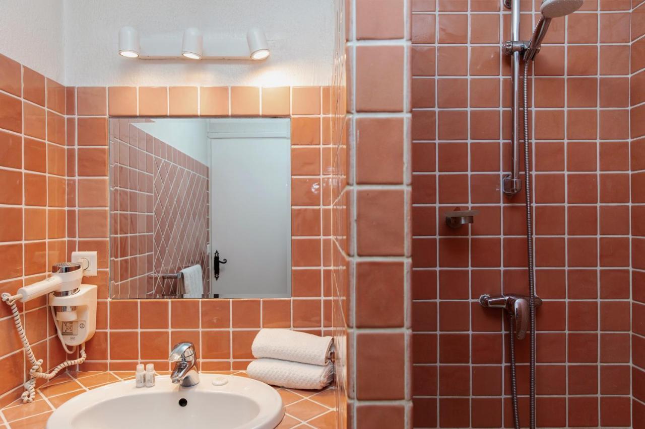 Coq Hotel Коголен Екстериор снимка