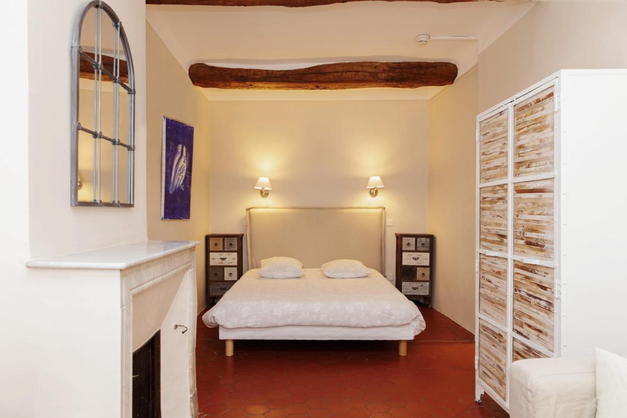 Coq Hotel Коголен Екстериор снимка