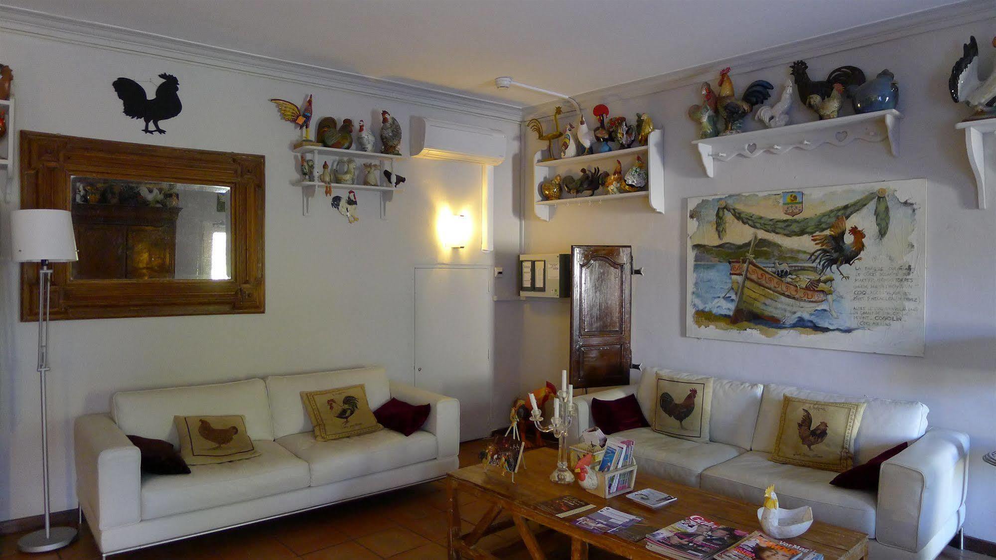Coq Hotel Коголен Екстериор снимка